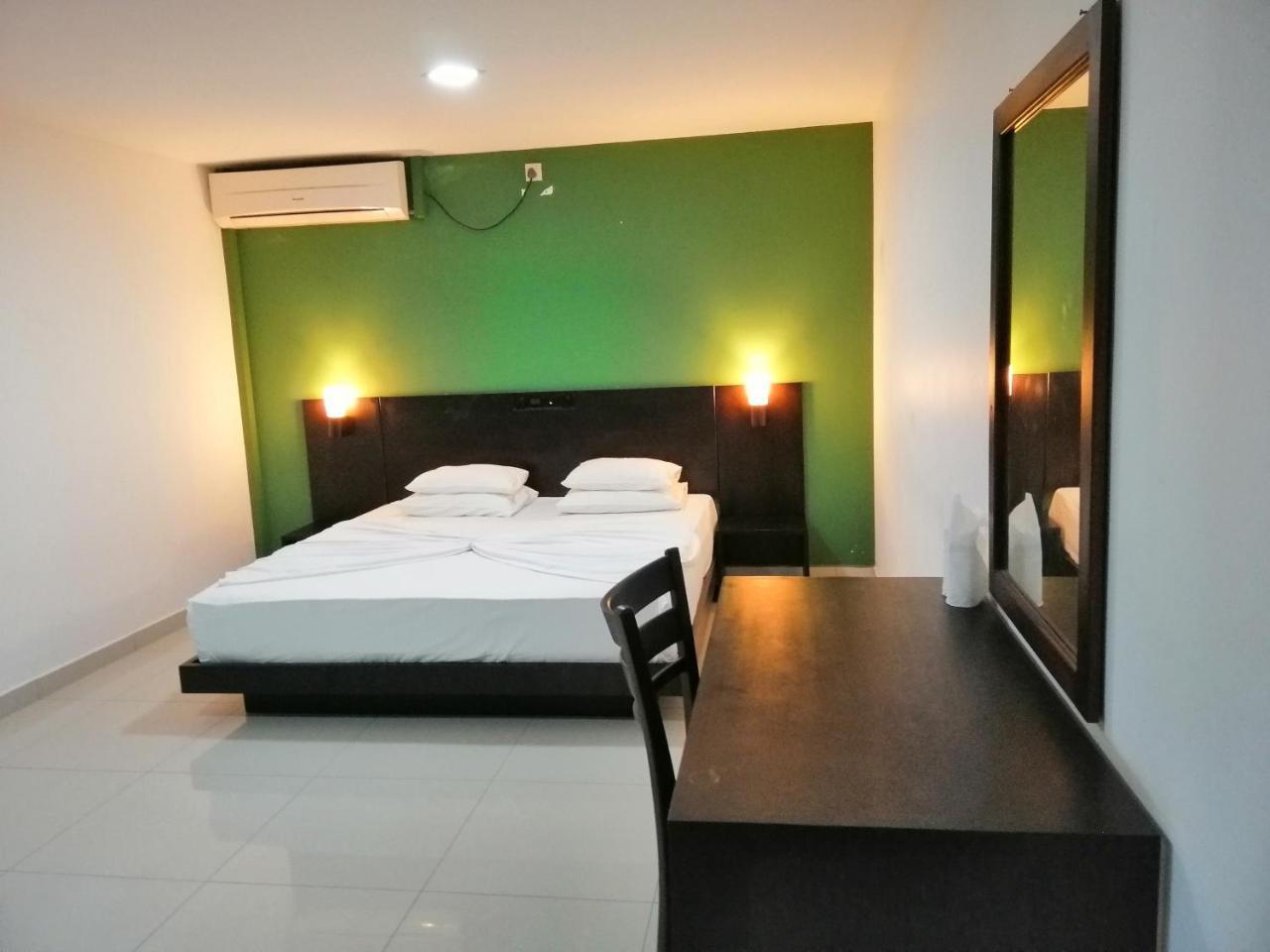Mars Hotel Tangalle Exterior photo
